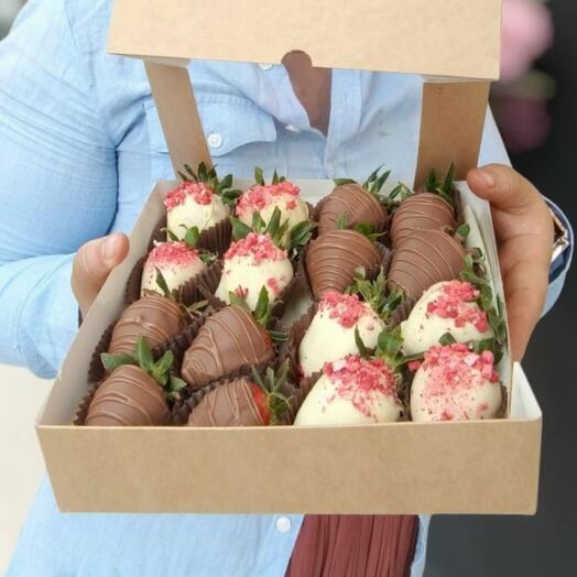 Клубника в шоколаде 007