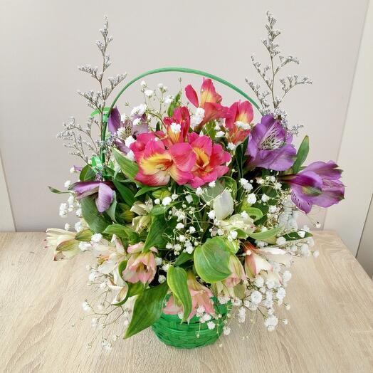 Basket with Alstroemeria "Summer colors"