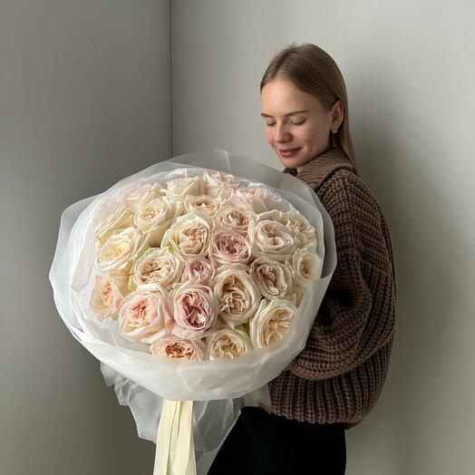 Букет из пионовидных роз White O hara