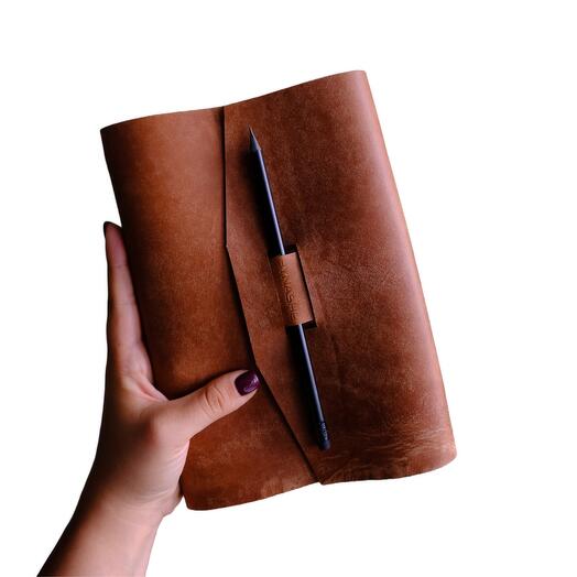 Кожаный блокнот А5 Коричневый "На застёжке" с креплением для ручки