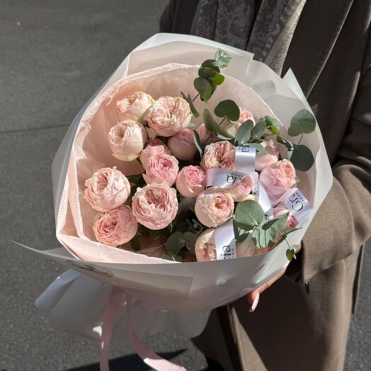 Кустовые пионовидные розы Мэнсфилд