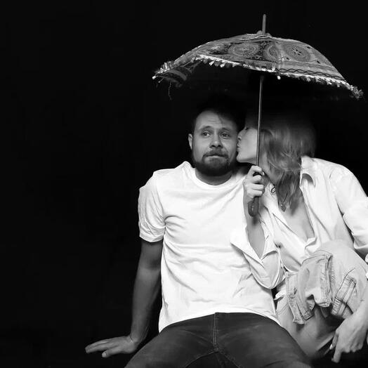 Подарочный сертификат «Фотосессия Love-story» (45 минут, 2 человека)