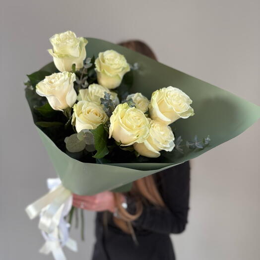 Классический букет из белых роз 🌿