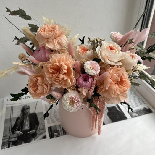 Розы стабилизированные в коробке