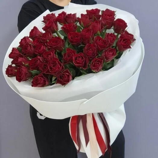 Букет из красных роз