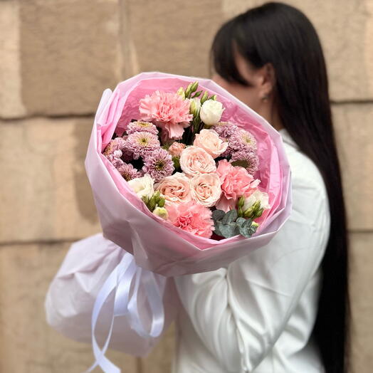 Стойкий букет с Пионовидными Розами