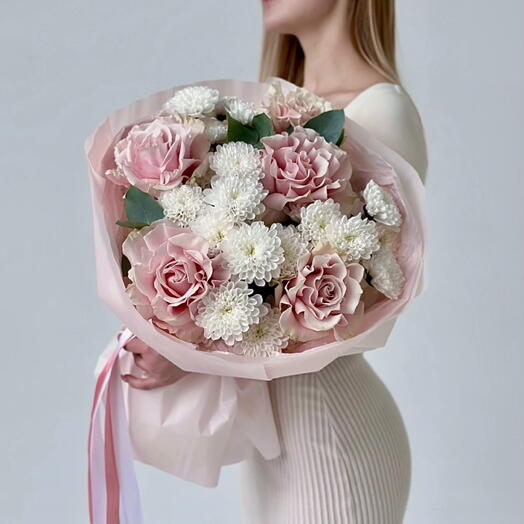 Воздушное облачко,французская роза,хризантема и эвкалипт