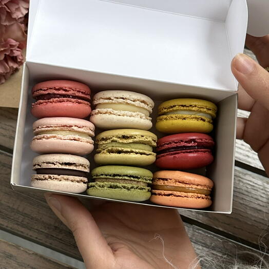 Box 9 macaroons FINI