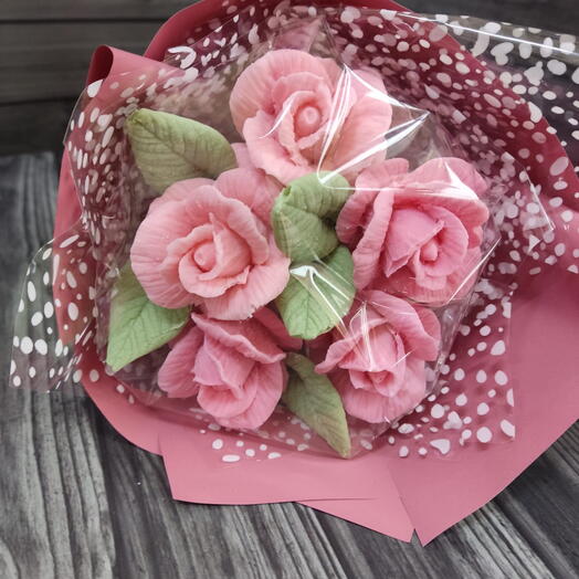 Букет роз из шоколада