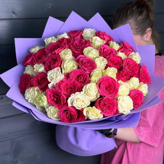 51 роза Эквадор 50см