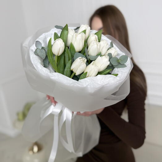 Скидка 30%🔥 Букет 11 тюльпанов в оформлении🕊️