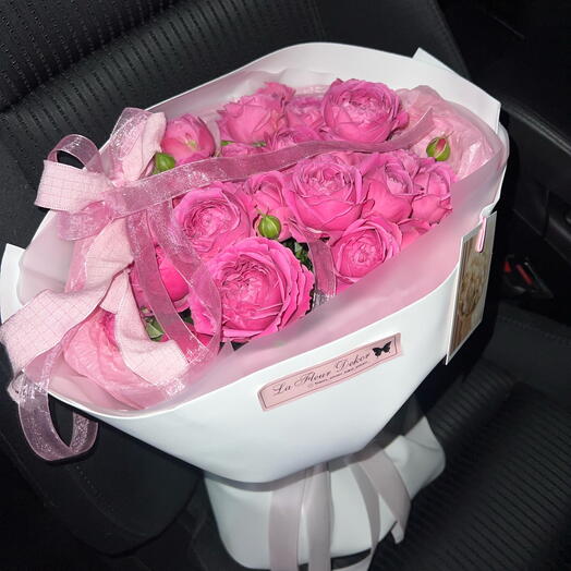Моно букетик из пионовидных розочек 🥰