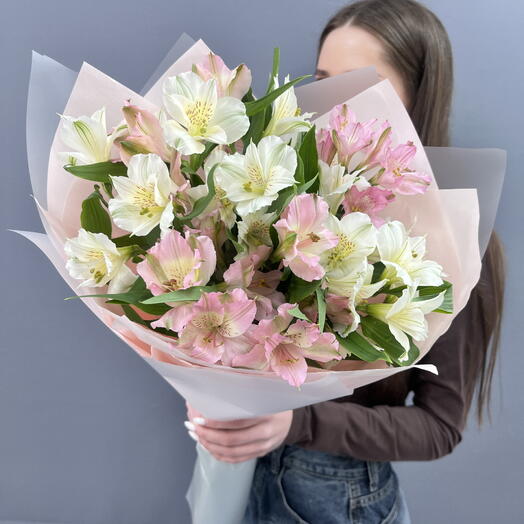Букет из 7 альстромерий