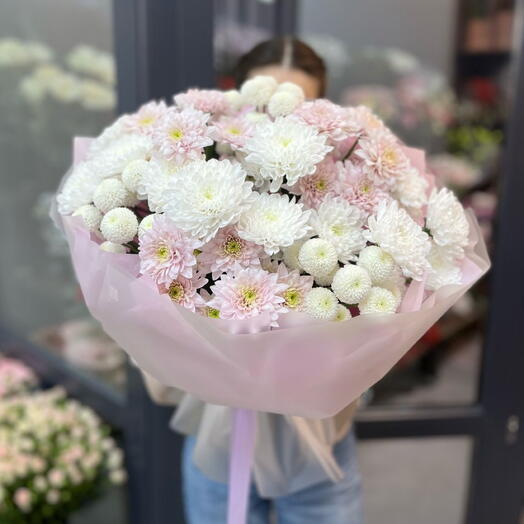 Микс из нежных хризантем
