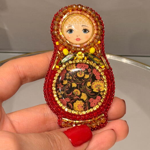 Брошь «МАТРЁШКА - ХОХЛОМА»