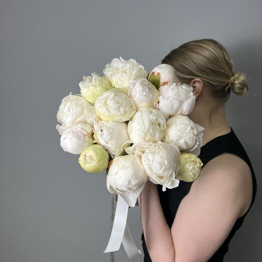 Нежные пионы 15 шт