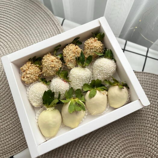 Клубника в премиальном бельгийском шоколаде Callebaut 22