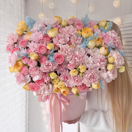 WOW🌸 Дофаминовые цветы в коробке: Пионовидные розы, хризантема, диантус, аспарагус🌸Размер XXL