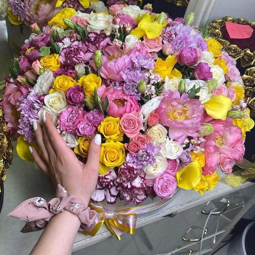 Пионы с розами в миксе - 101 шт