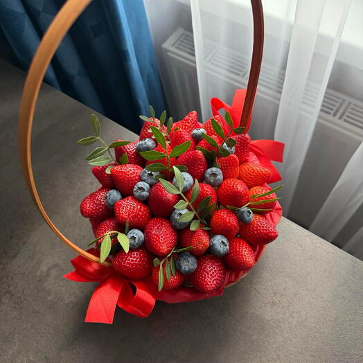 Berry Bliss Basket