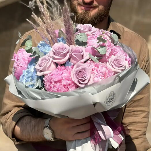 Авторский сборный букет пионы гортензия розы 🌸