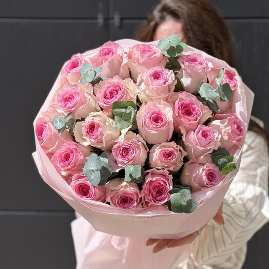 🎀 Сочные розовые розы Эквадор в стильном оформлении 🎀