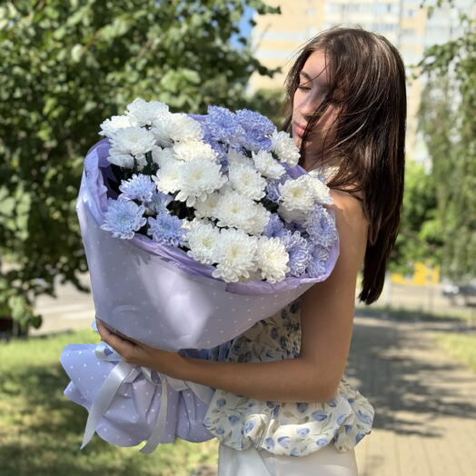 Букет с хризантемой кустовой