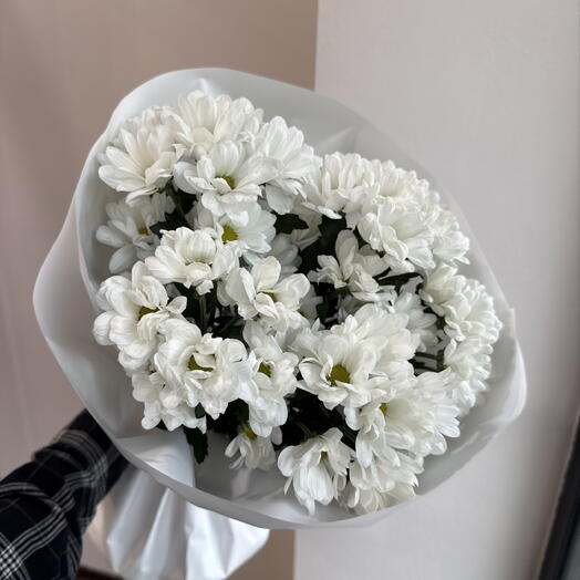 Комплимент из хризантем-ромашек