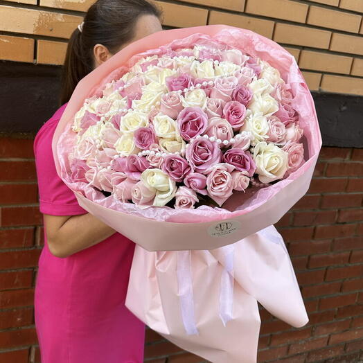 Нежнейший букет из роз 101шт с бусами🥰