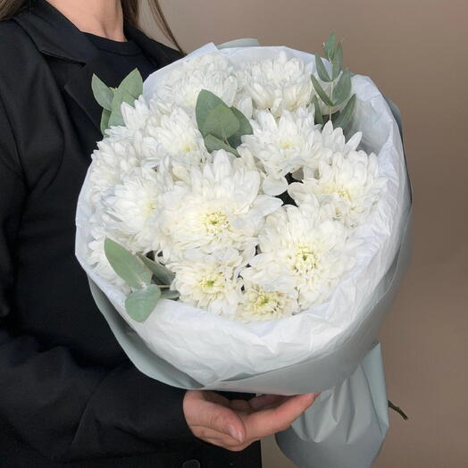 Букет из кустовой хризантемы и эвкалипта S 🌼