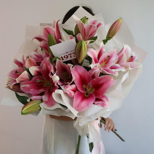 Lily bouquet