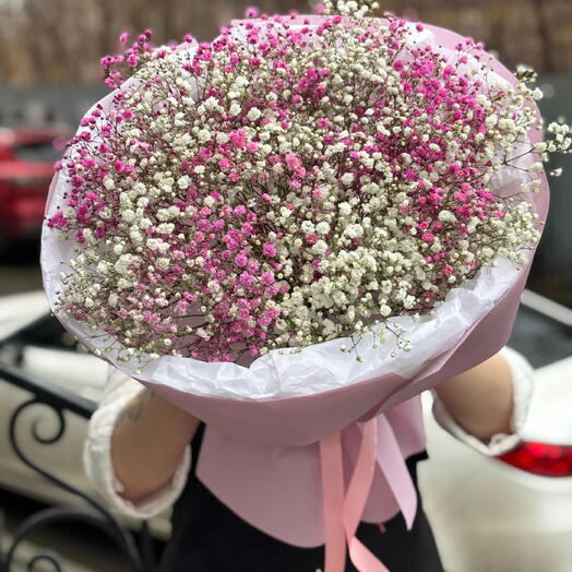 Розовый букет из гипсофилы Маями