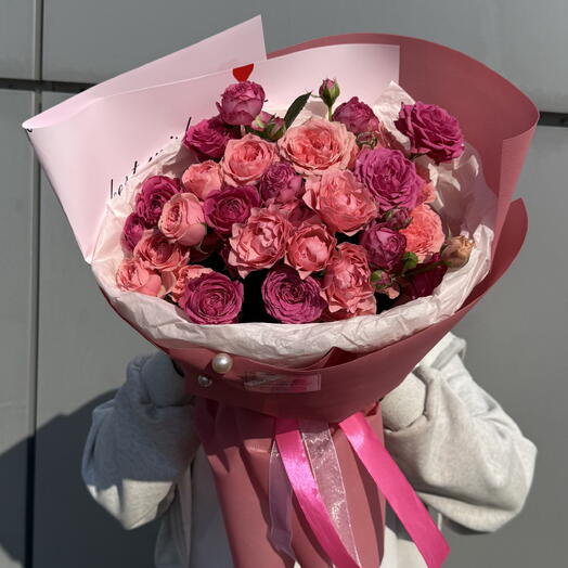 Яркий букет из кустовых роз для любимой с доставкой сегодня 💞