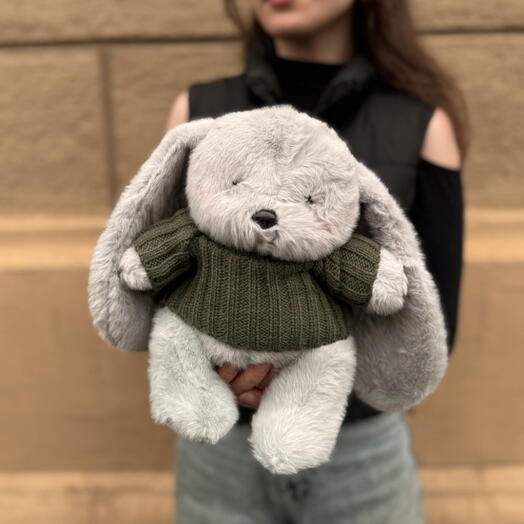 Мягкая игрушка зайка в кофте 🩶