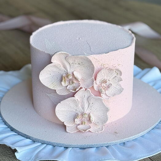 Бисквитный торт с орхидеями для девушки, женщины, мамы, бабушки, жены, сестры на день рождения розовый