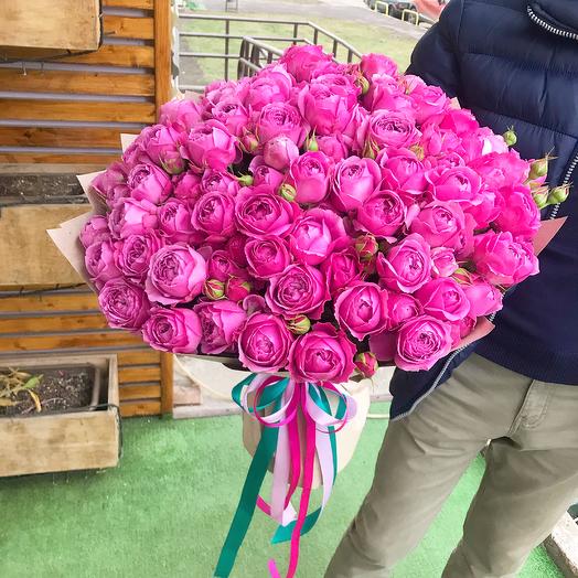 Букет 19 пионовидных роз