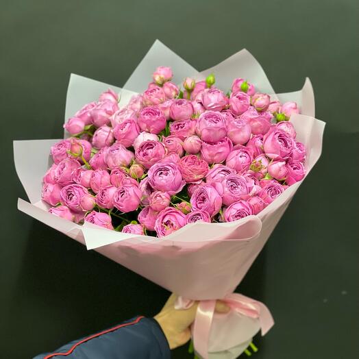 Ramo de rosas peonías