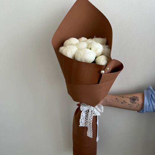 Bouquet of peonies