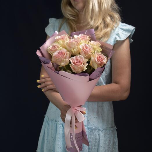 Bouquet of 9 roses