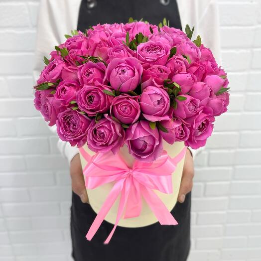 Букет пион роз Мисти баблз в коробке Flowerstorg N104