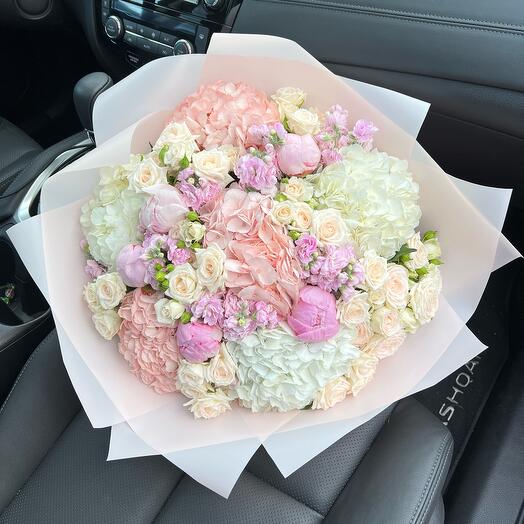 Bouquet with peonies, hydrangeas and fragrant matiola