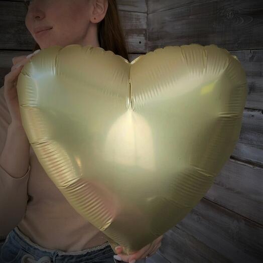 Ball foil yellow heart
