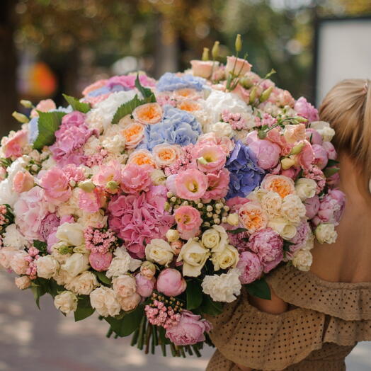 OverSize Pastel Bouquet