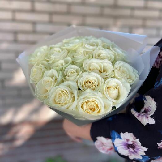 21шт белая роза 40см