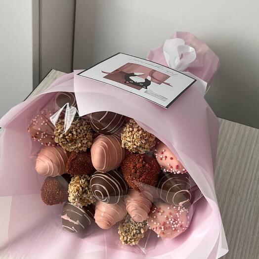 Букет клубника в шоколаде «Радость»