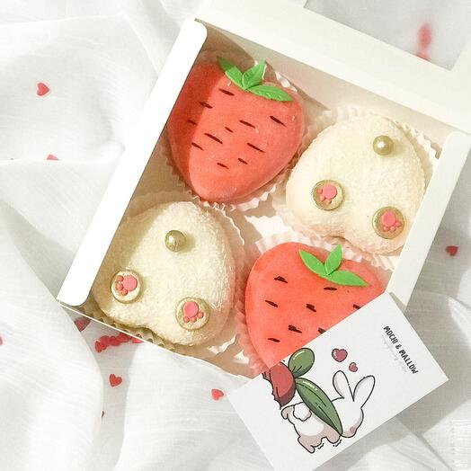 Милый набор пирожных моти «Любовь-морковь»