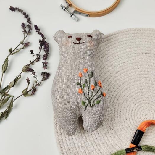 Игрушка из льна "Потапыч с цветами"