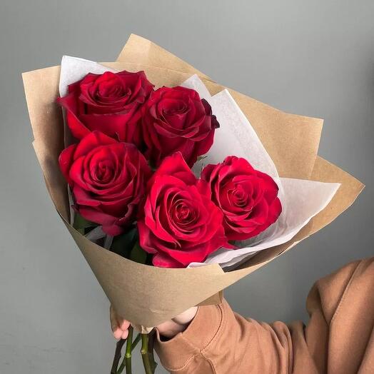 Bouquet of red roses Ecuador 5 pieces