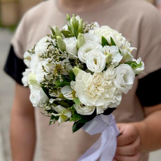 The bride's wedding bouquet