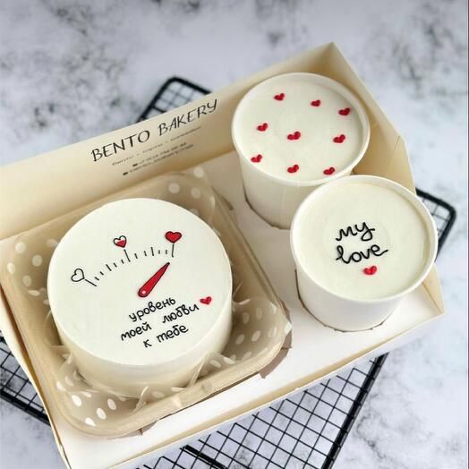 Сладкий набор «уровень моей любви» бенто + капкейки